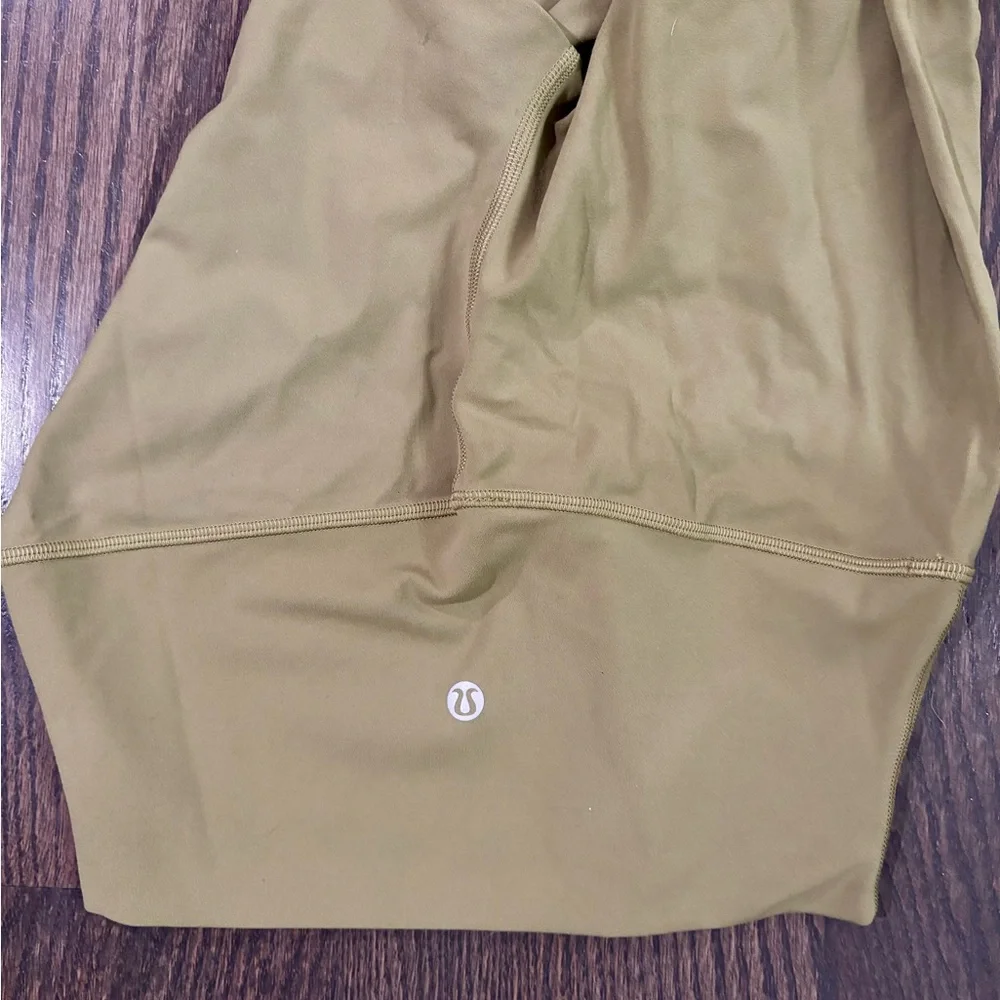 NWOT Lululemon Olive Green Leggings sz 8 (new without tags) - Picture 2 of 4